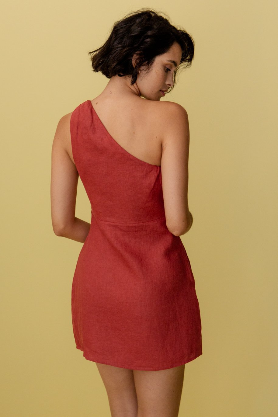 Naomi | Dames Mini Jurk One-Shoulder
