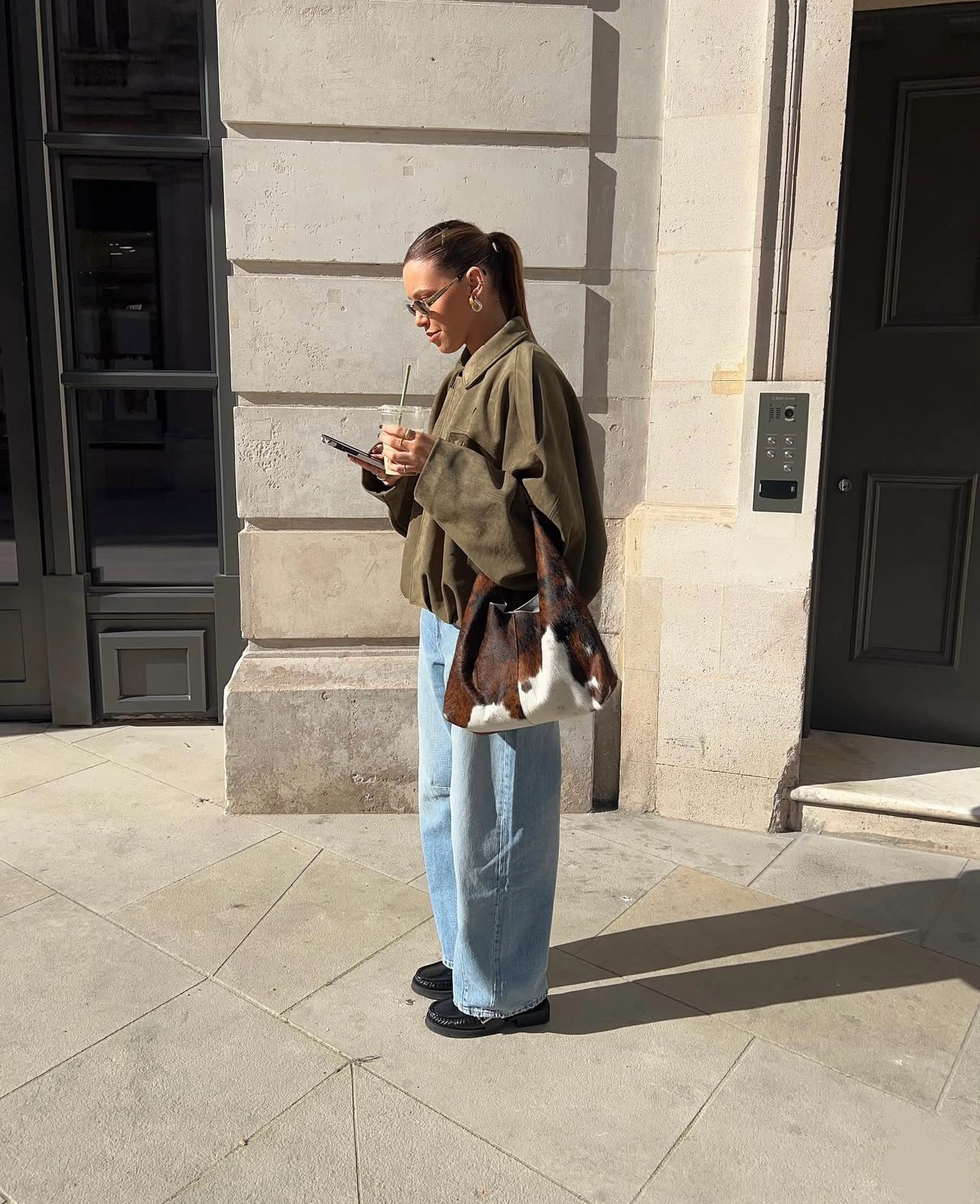 Lisanne | De Virale Khaki Suede Jas