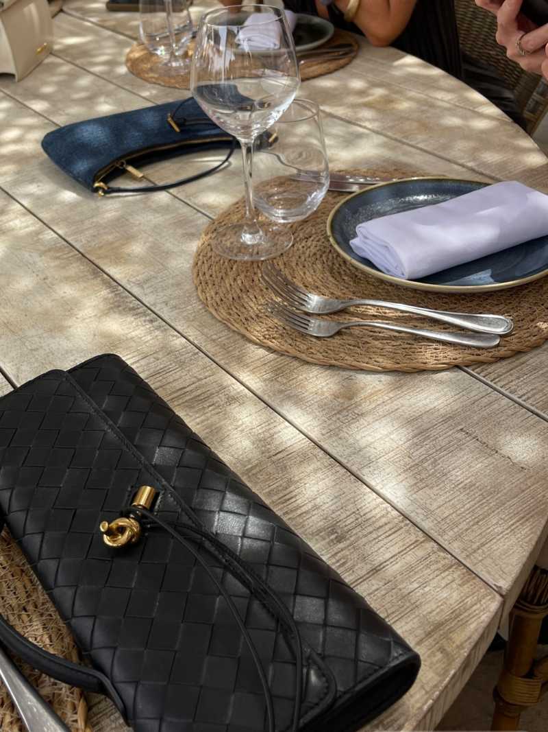 Celeste | Luxe Geweven Handtas Met Gouden Sluiting