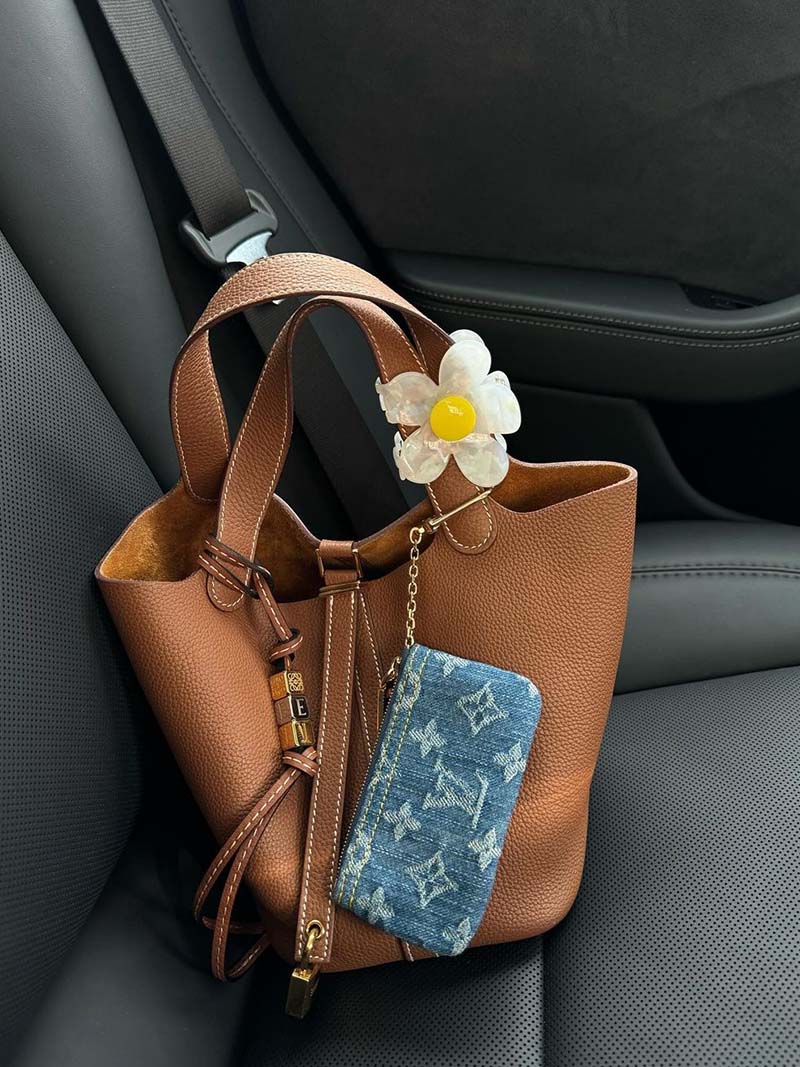 Mathilde | Elegante Vegan Tas Met Metalen Slot