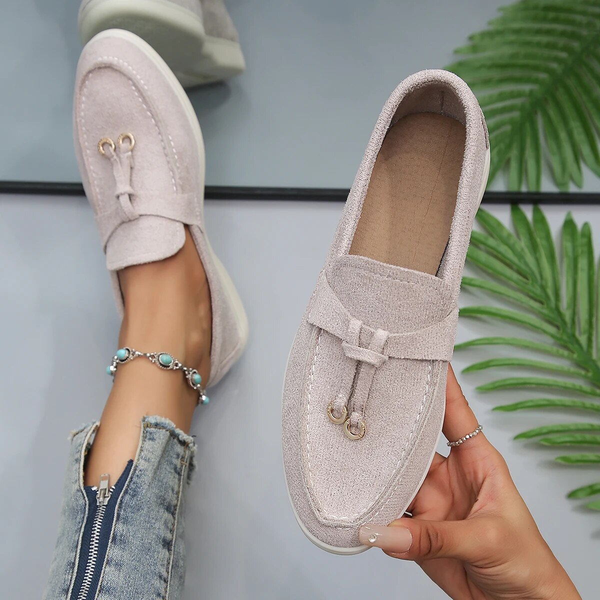 Lois | Suede Loafers