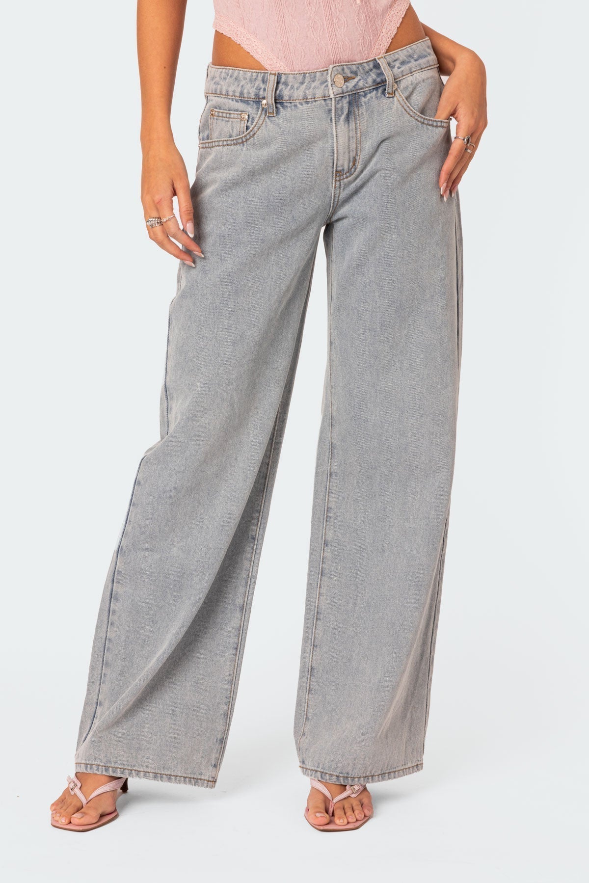 Florine | Oversized Jeans Met Strikjes Op Achterzak