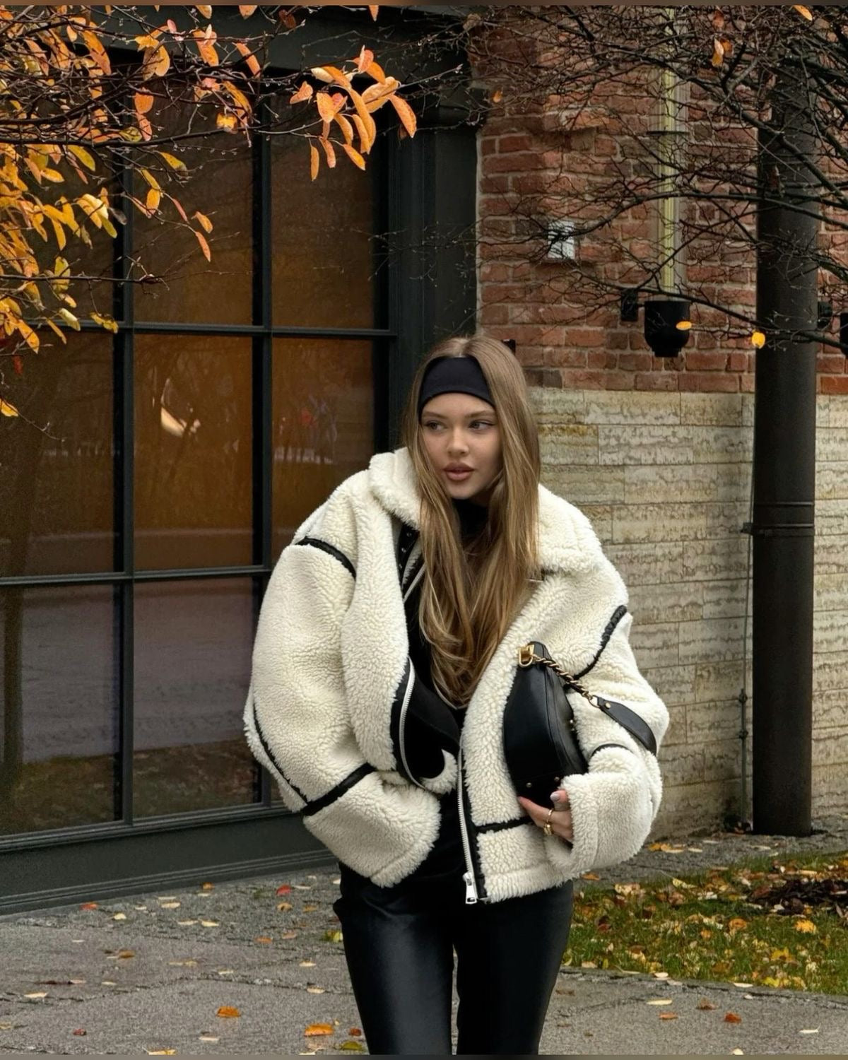 Marie-Claire | Zachte Witte Teddyjas Met Zwarte Details