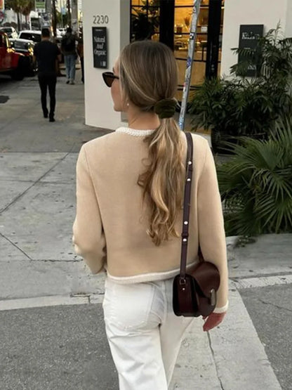 Ilse | Elegant Beige Vest Met Goude Knopen