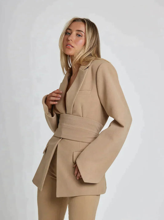 Liverly | Populaire Blazer Met Tailleband