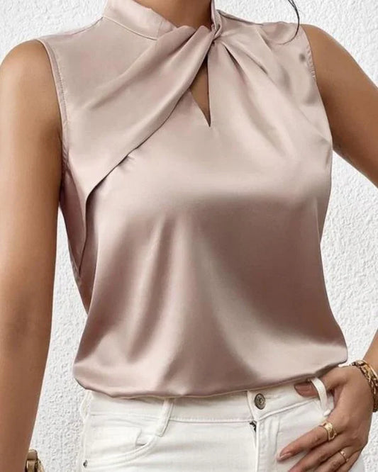 Quinty | Satijnen Mouwloze Blouse Met Gedraaide Hals