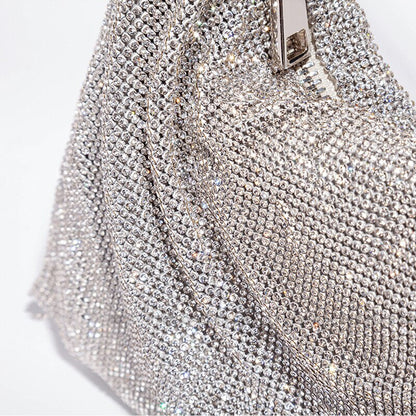Emilia | Luxe Glanzende Handtas Met Ketting Detail